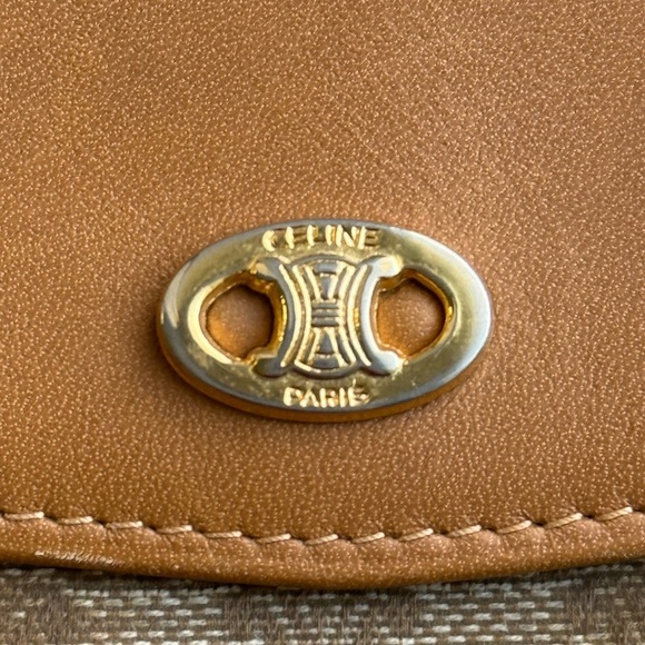 Celine Vintage Kisslock Wallet - Picture 2 of 10